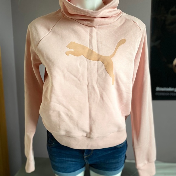 Peach Sweater - Picture 1 of 4